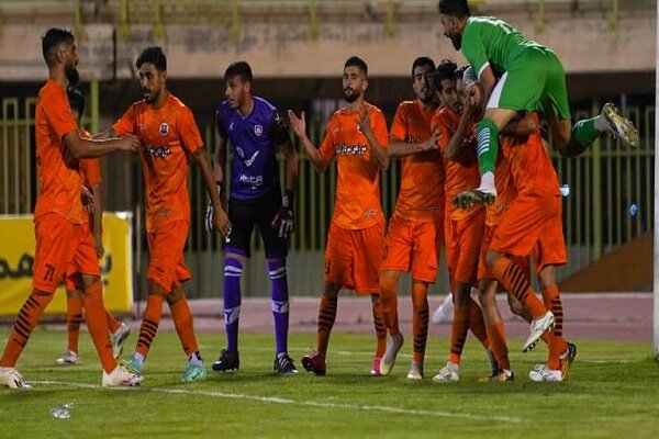 کرمان در لیگ برتر سه تایی شد/ جشن لاله های نارنجی در کویر