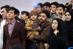مهاجران افغانستانی همچنان در صف طولانی سرشماری/ آیا برنامه‌ریزی‌ها دقیق‌تر می‌شود