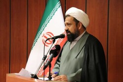 دشمن با استراتژی هزار چاقو به جنگ ملت ایران آمده است
