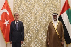 وزیران دفاع ترکیه و امارات دیدار کردند