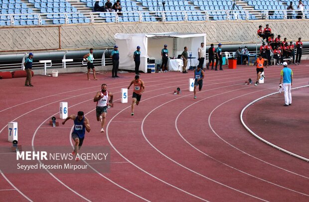 جهرم نایب قهرمان مسابقات دو و میدانی فارس شد جهرم نایب قهرمان مسابقات دو و میدانی فارس شد