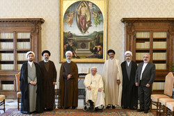پیام رهبر معظم انقلاب اسلامی به پاپ ابلاغ شد