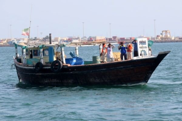 31k liters of smuggled fuel seized by IRGC navy in Bushehr