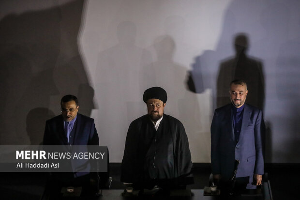 Balance Foreign Policy Symposium in Imam Khomeini’s School