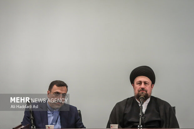 Balance Foreign Policy Symposium in Imam Khomeini’s School