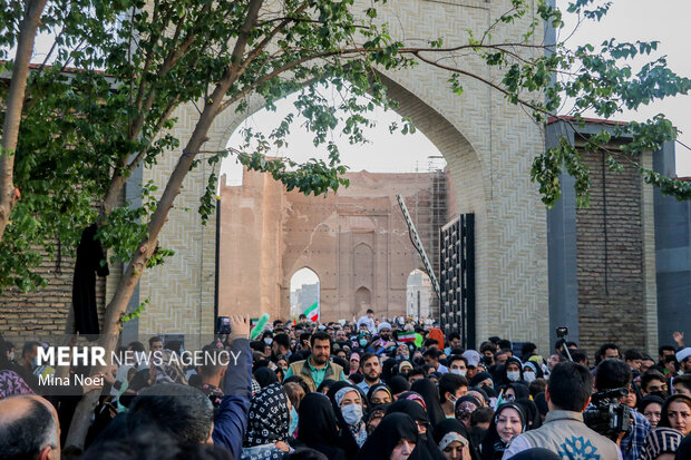 اجتماع بزرگ دهه‌ی هشتادی و نودی‌ها در تبریز