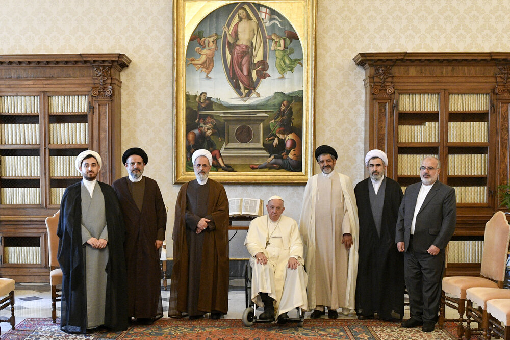 بیان ۱۰ چالش مهم جهان در دیدار با پاپ/ احترام پاپ به ایران 