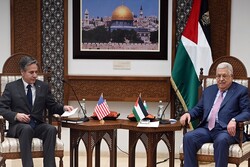 وزیر امور خارجه آمریکا با محمود عباس در رام الله دیدار کرد