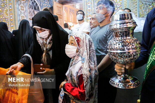 People of Iran mark Hazrat Masumeh birthday anniv. in Qom