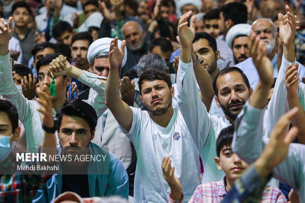 People of Iran mark Hazrat Masumeh birthday anniv. in Qom