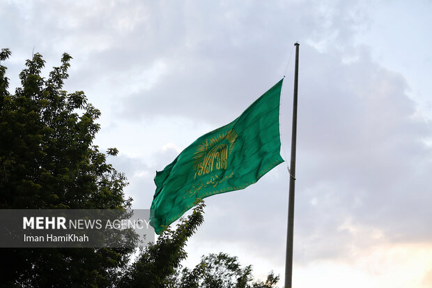  بزرگ‌ترین پرچم سبز رضوی کشور به اهتزاز درمی‌آید