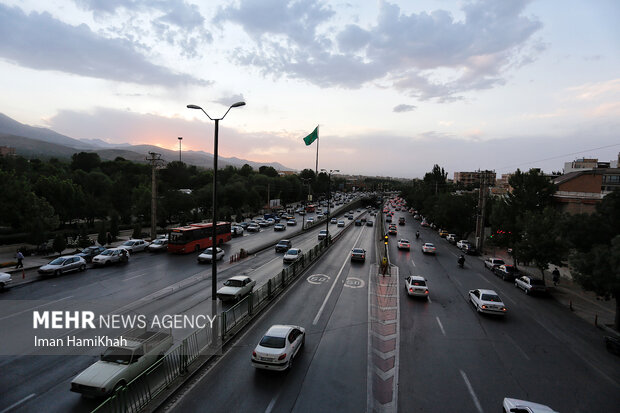 اهتزاژ پرچم امام رضا(ع) در همدان