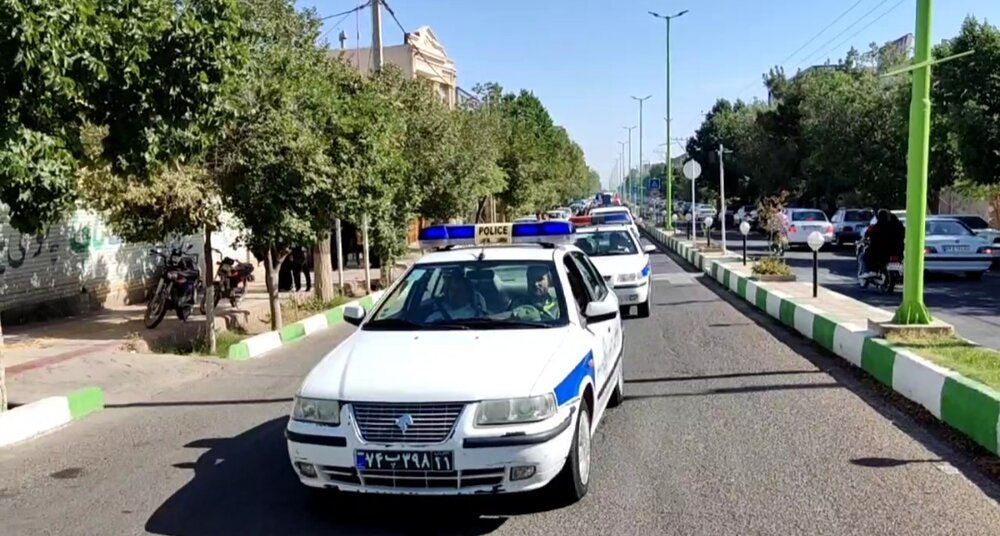 رژه موتوری و خودرویی به مناسبت سالروز حماسه و ایثار اردستان