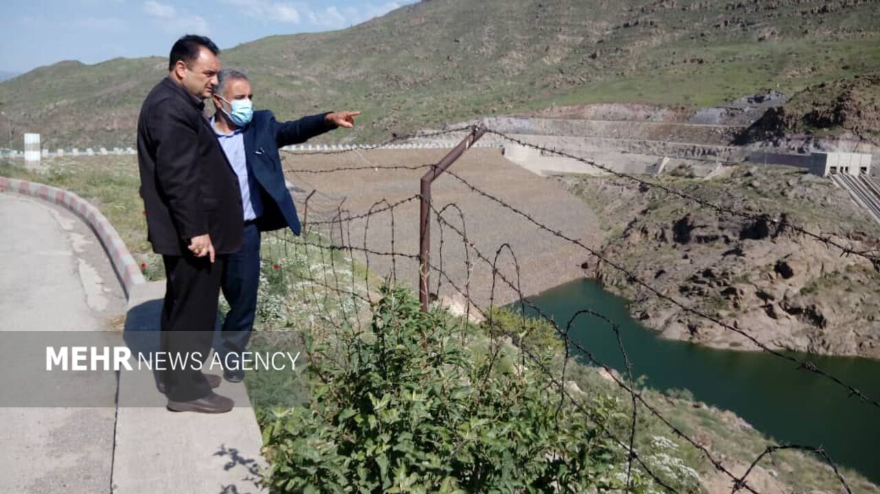 تکمیل پایاب سدها با هدف ایجاد مهاجرت معکوس در اولویت قرار گیرد