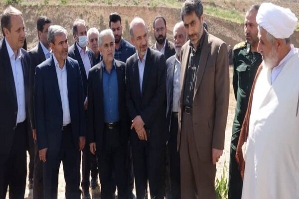 بازدید وزیر نیرو از سد آیدوغموش میانه