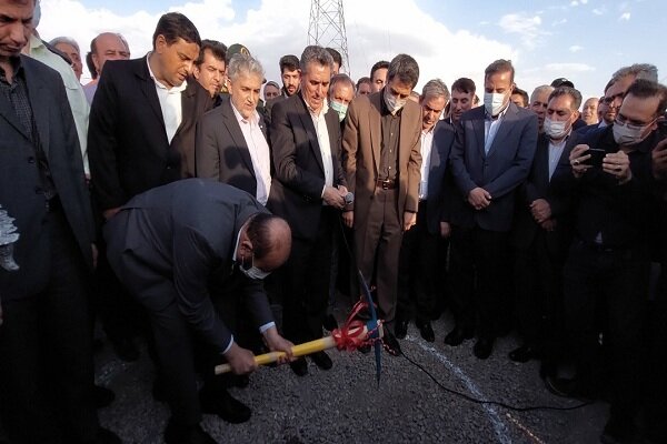 پروژه تعریض جاده میانه- ترک کلنگ زنی شد