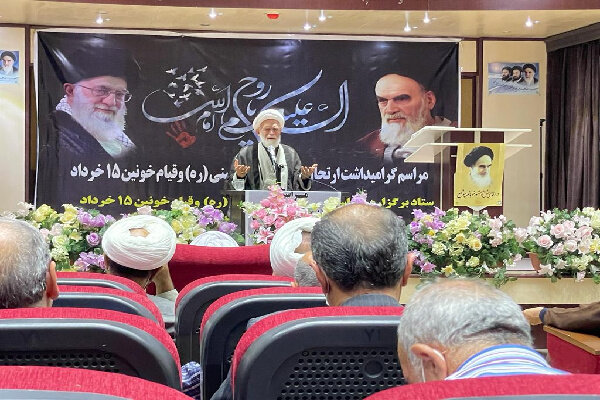 امروز کمک به ولایت از واجبات است  امروز کمک به ولایت از واجبات است