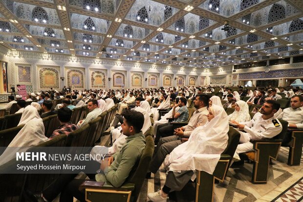 اولین جشنواره سراسری زوج های جوان ارتش در مشهد