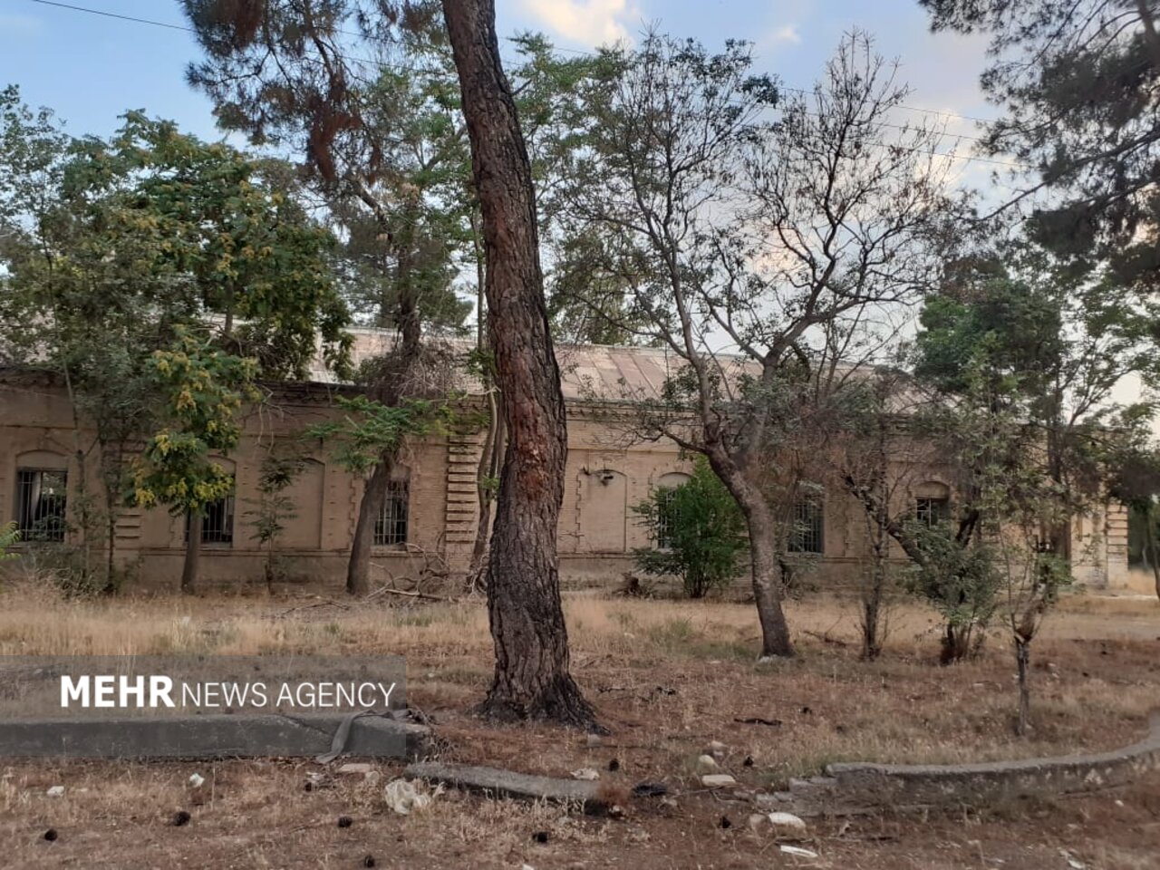 جزئیات جدید از ماجرای پادگان ۰۷/ پیمانکار: من پول نقد میخواهم!