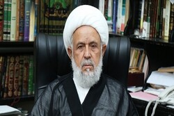 امام خمینی (ره) بزرگترین پاسبان منافع استعمار جهانی در منطقه را ساقط کرد