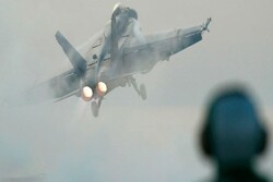 امریکی بحریہ کا جنگی طیارہ گرکرتباہ/ پائلٹ ہلاک