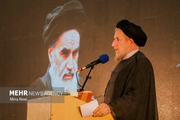 Imam Khomeini memorial ceremony in Tabriz
