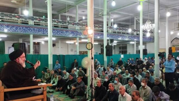 حفظ حریم ولایت رمز پیروری انقلاب است