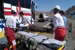 آخرین وضعیت حادثه دیدگان واژگونی مینی بوس در منطقه هلشی کرمانشاه/۱۷ مصدوم و ۴ محبوس