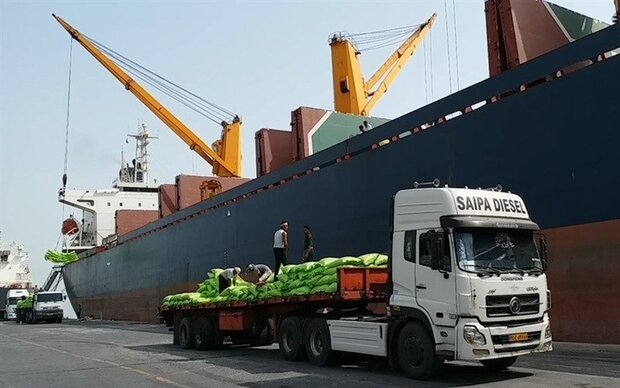 تامین ۲ برابری ناوگان حمل و نقل کالای استان مرکزی در بنادر جنوب تامین ۲ برابری ناوگان حمل و نقل کالای استان مرکزی در بنادر جنوب