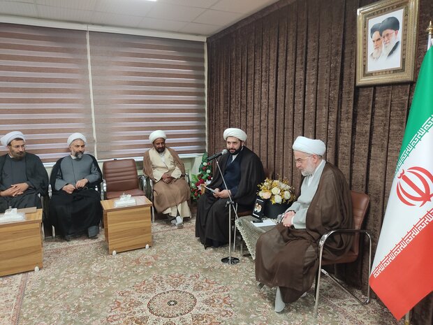 دیدار مدیران مناطق تلفیقی کشور با نماینده ولی فقیه در کردستان