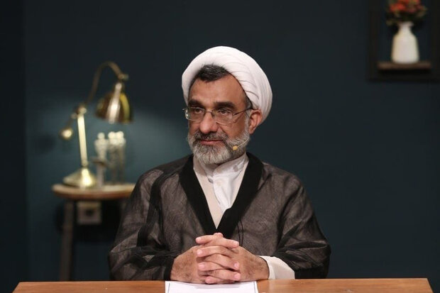 ظرفیت بانوان محدود به خانهداری نیست