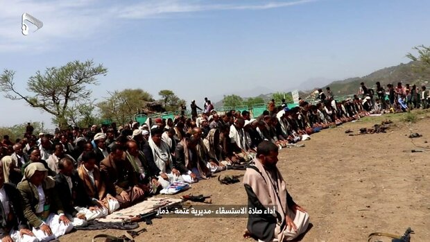 اقامه نماز باران در مناطق مختلف یمن + تصاویر