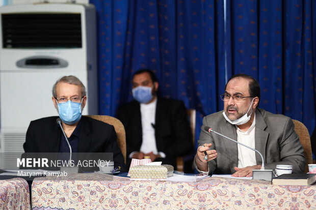 علی لاریجانی و محمدرضا مخبر دزفولی درجلسه شورای عالی انقلاب فرهنگی حضور دارند