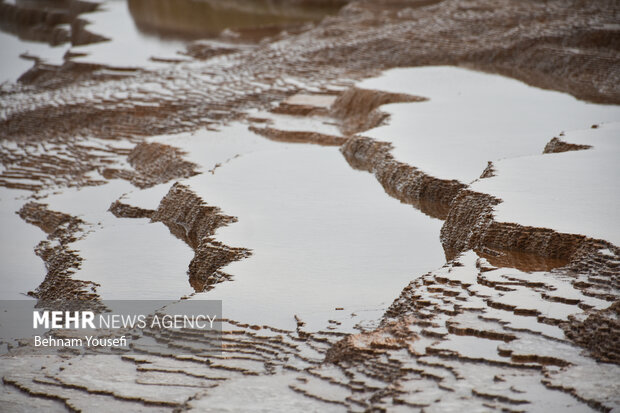 چشمه های رنگی باداب سورت