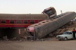 مصرع 17 اشخاص في حادث خروج قطار عن سكته شمال شرق ايران