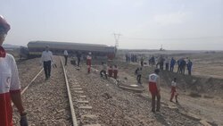 مسئولیت حادثه قطار مشهد - یزد بر عهده وزارت راه است