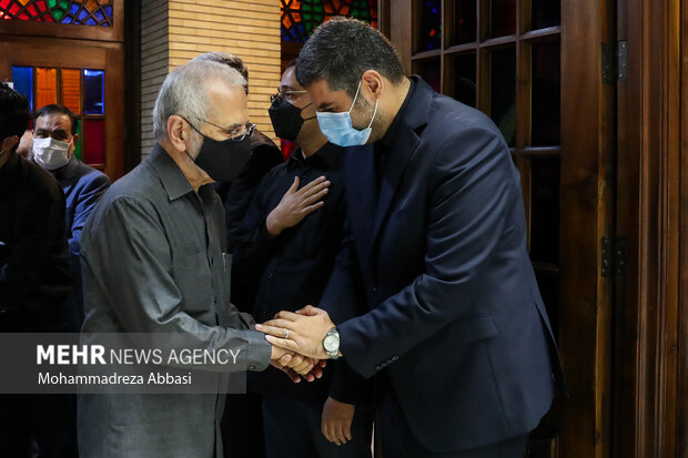 کمال خرازی در مراسم ترحیم مرحوم حجت‌الاسلام سید محمود دعایی در مسجد نور تهران حضور دارد