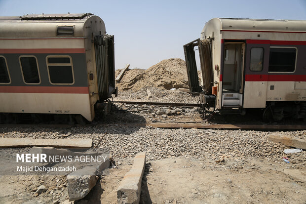 خروج قطار مسافربری از ریل مسیر مشهد به یزد