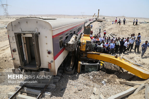 İran'da tren kazası: Ölü sayısı arttı