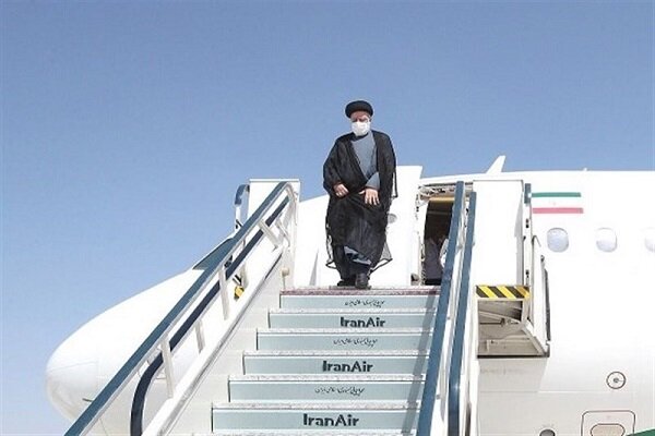 رئیس جمهور وارد فرودگاه جیرفت شد