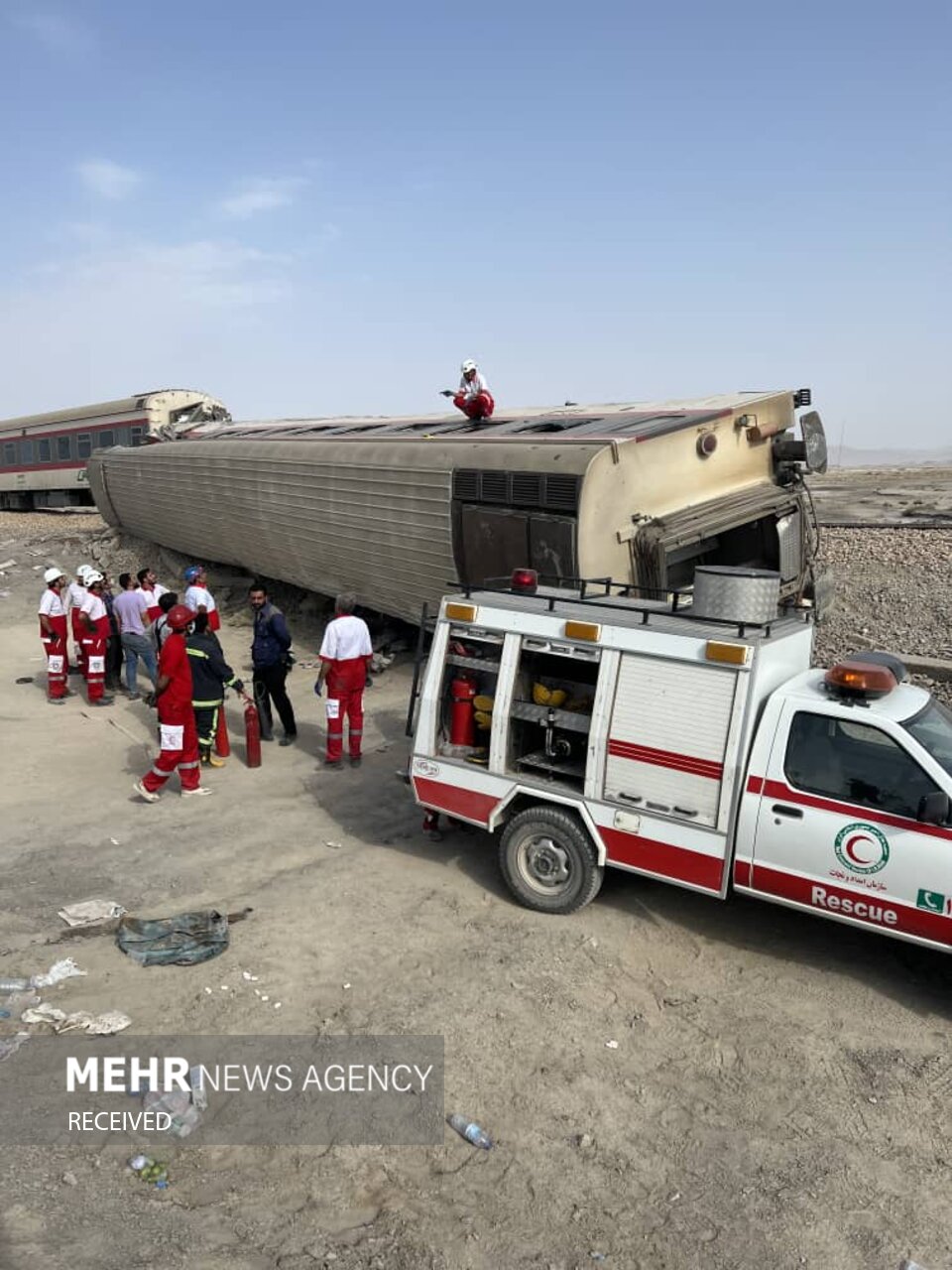 خروج قطار مشهد به یزد از ریل/ رد تروریستی بودن حادثه/ ۲۱ کشته و ۸۶ مصدوم/ پایان امدادرسانی