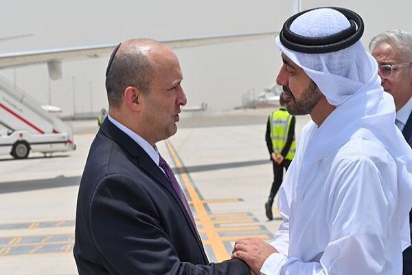 نخست وزیر رژیم صهیونیستی وارد ابوظبی شد