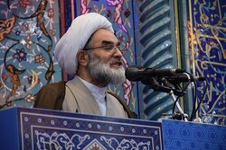 ملت ایران جنایت های آمریکا علیه نظام را فراموش نمی کنند