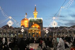 Iranians mark Imam Reza birthday anniv. in Mashhad