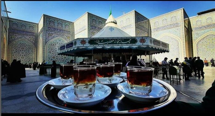 این‌جا در آسمان سیر می کنی/ «چایخانه حضرت» از نگاه خادم