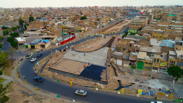 نگرانی ساکنان از نشست احتمالی منازل در مسیر اجرای تونل جمهوری قم