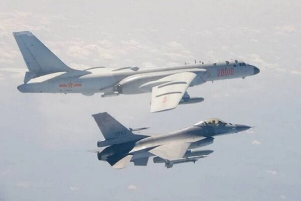 China air force fighter jet crashes during training