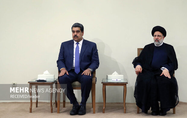Leader receives Venezuela's president Maduro in Tehran 