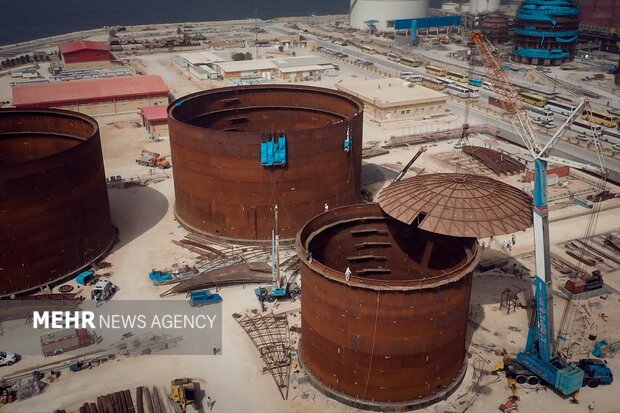 تشریح عملیات اجرایی فاز دوم مخازن سبز پتروشیمی عسلویه