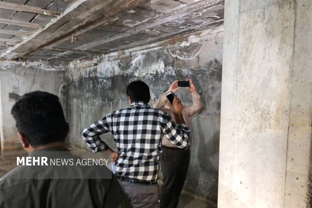 هراس از ریزش آوار/ فرار از ساختمانی ناایمن در اهواز